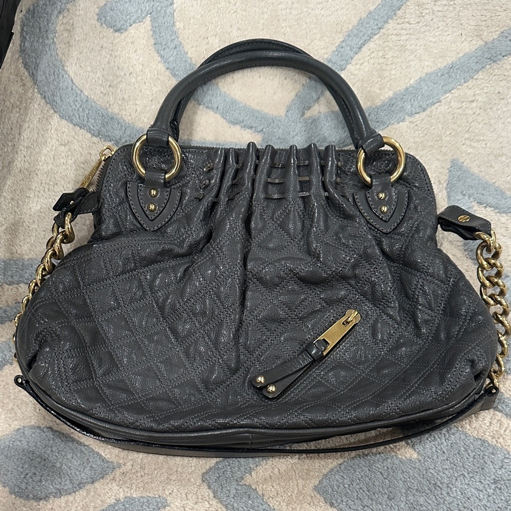 Elegant Black Quilted Handbag
